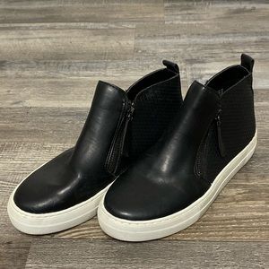 Brash black ankle sneakers